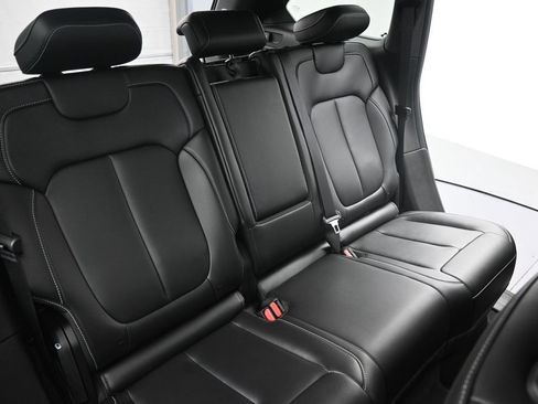 Used 2026 Jeep Grand Cherokee Limited w/ Limited Altitude Package AWD/4WD image 13