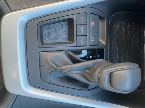 Used 2024 Toyota RAV4 LE image 19