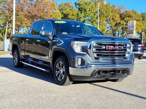 Used 2022 GMC Sierra 1500 SLT image 2