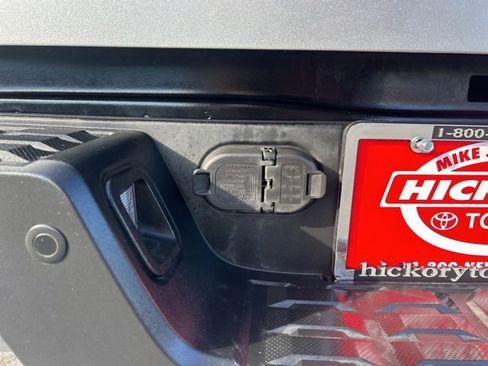 Used 2023 Toyota Tacoma TRD Sport image 7