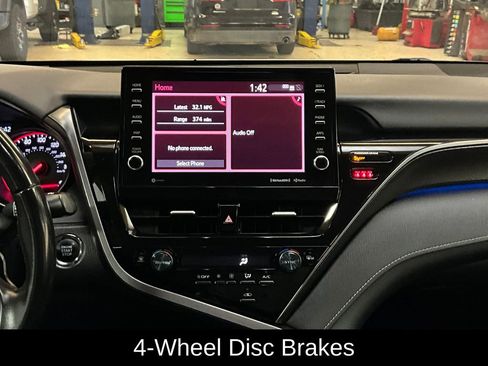 Used 2024 Toyota Camry XSE image 9