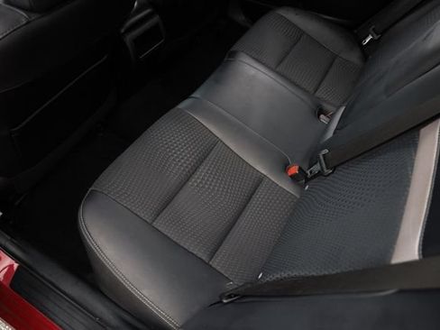 Used 2014 Toyota Camry SE FWD image 13