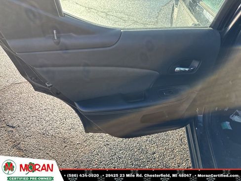 Used 2012 Dodge Avenger SE image 18