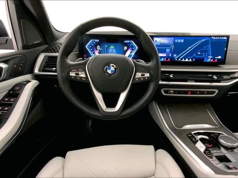 Certified 2024 BMW X5 xDrive40i AWD/4WD image 4