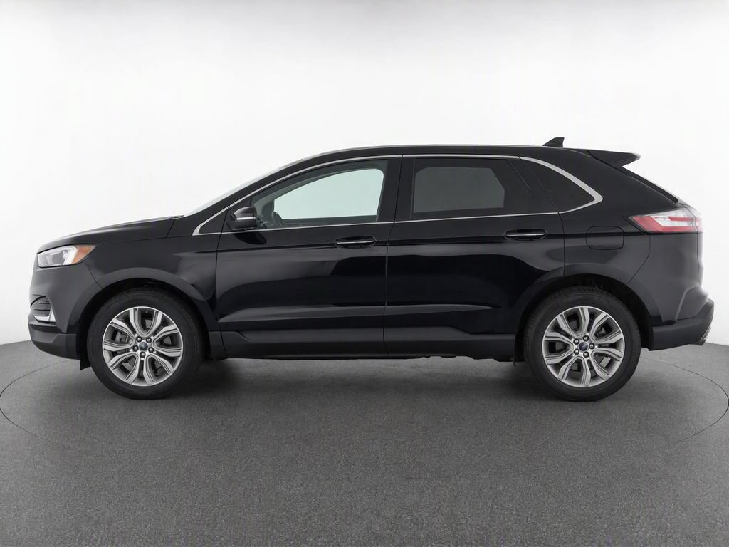 Used 2022 Ford Edge Titanium AWD/4WD image 6