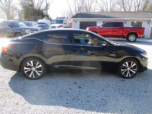 Used 2017 Nissan Maxima 3.5 SV FWD image 6