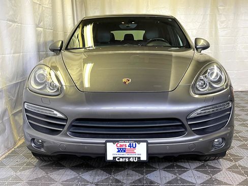 Used 2012 Porsche Cayenne image 2