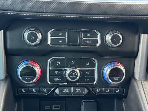Used 2021 GMC Yukon XL SLT RWD image 37