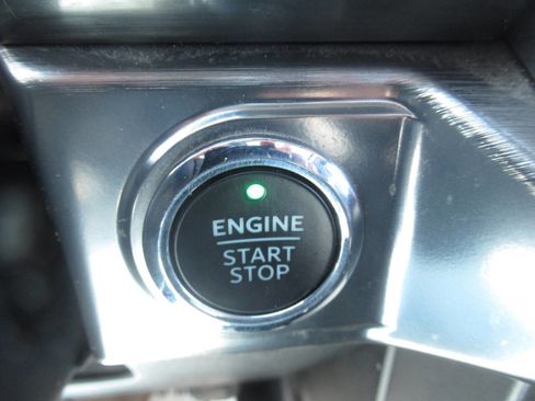 Used 2023 Ford F150 Lariat w/ Equipment Group 502A High AWD/4WD image 32
