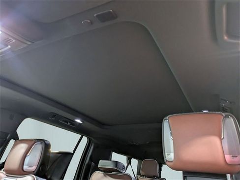 Used 2024 GMC Yukon XL Denali Ultimate image 24