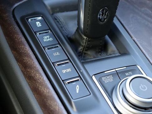 Used 2022 Maserati Levante GT image 96