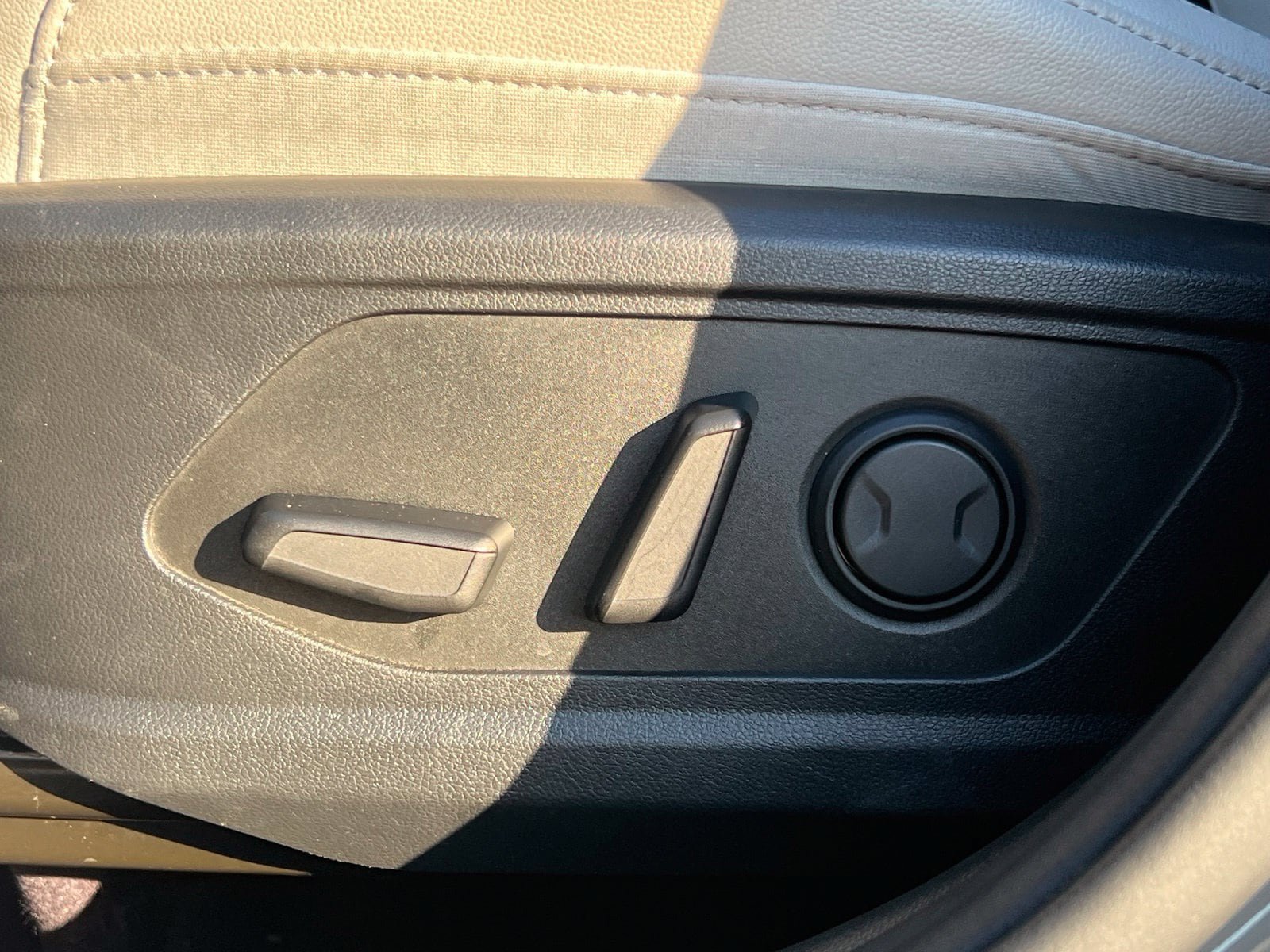 Used 2025 Hyundai Santa Cruz SEL FWD image 24