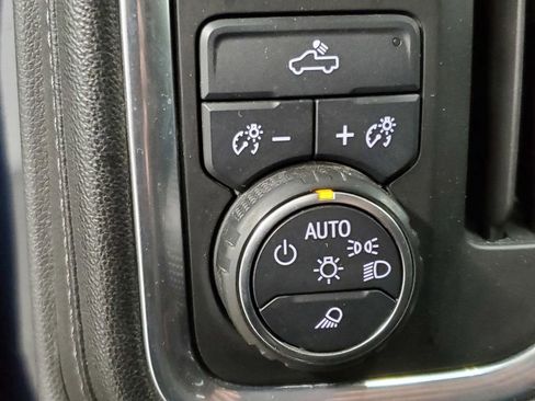 Used 2020 Chevrolet Silverado 1500 LT w/ All-Star Edition image 32