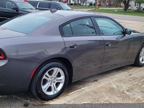 Used 2023 Dodge Charger SXT image 6