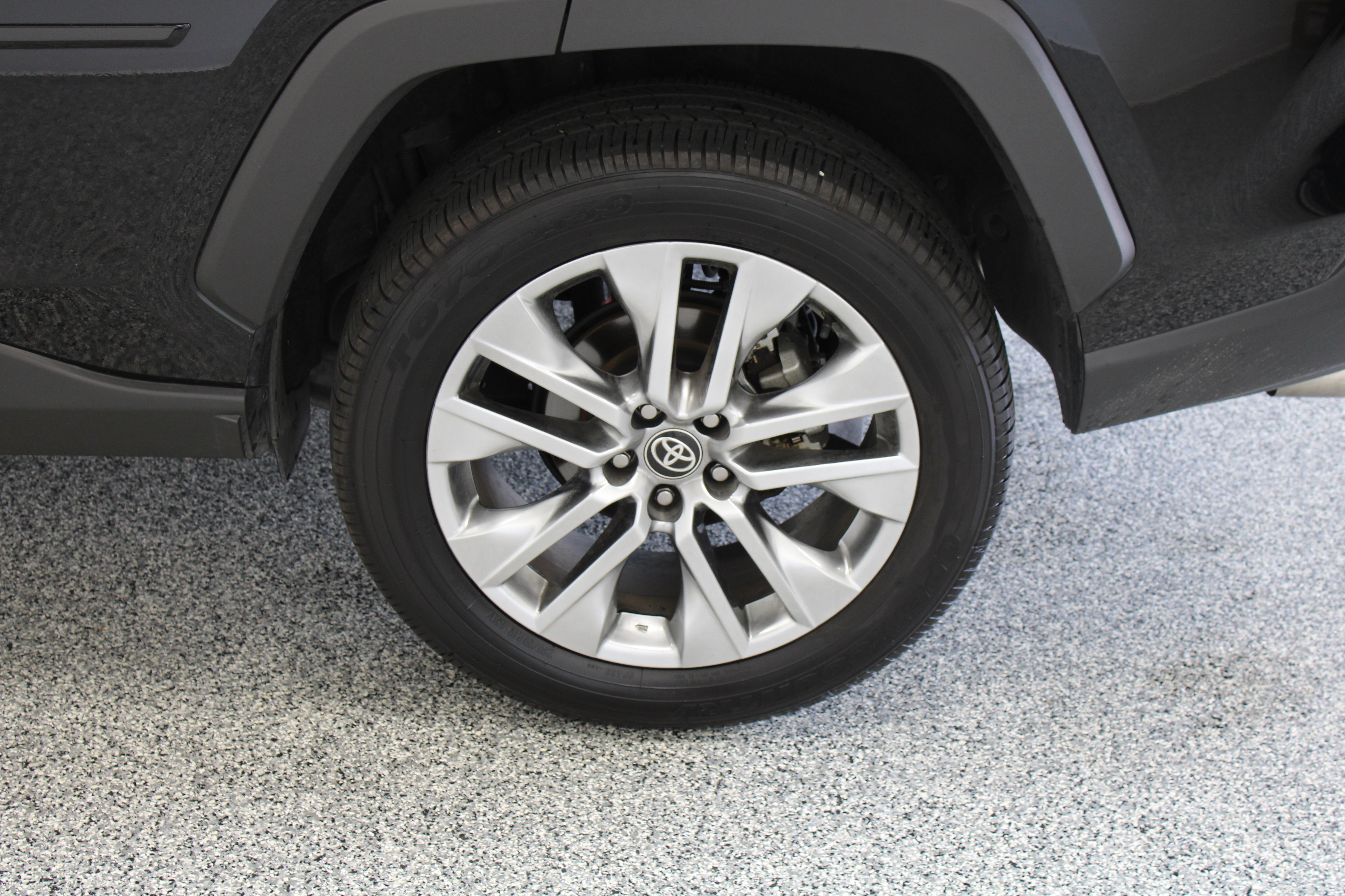 Used 2025 Toyota RAV4 Limited FWD image 10