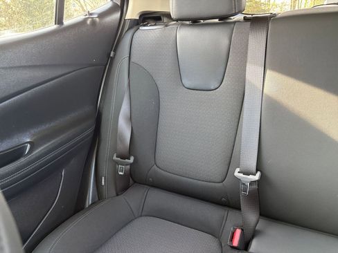 Used 2025 Buick Encore GX Preferred image 37