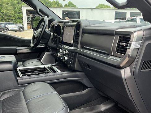 Used 2025 Ford F250 Platinum AWD/4WD image 15