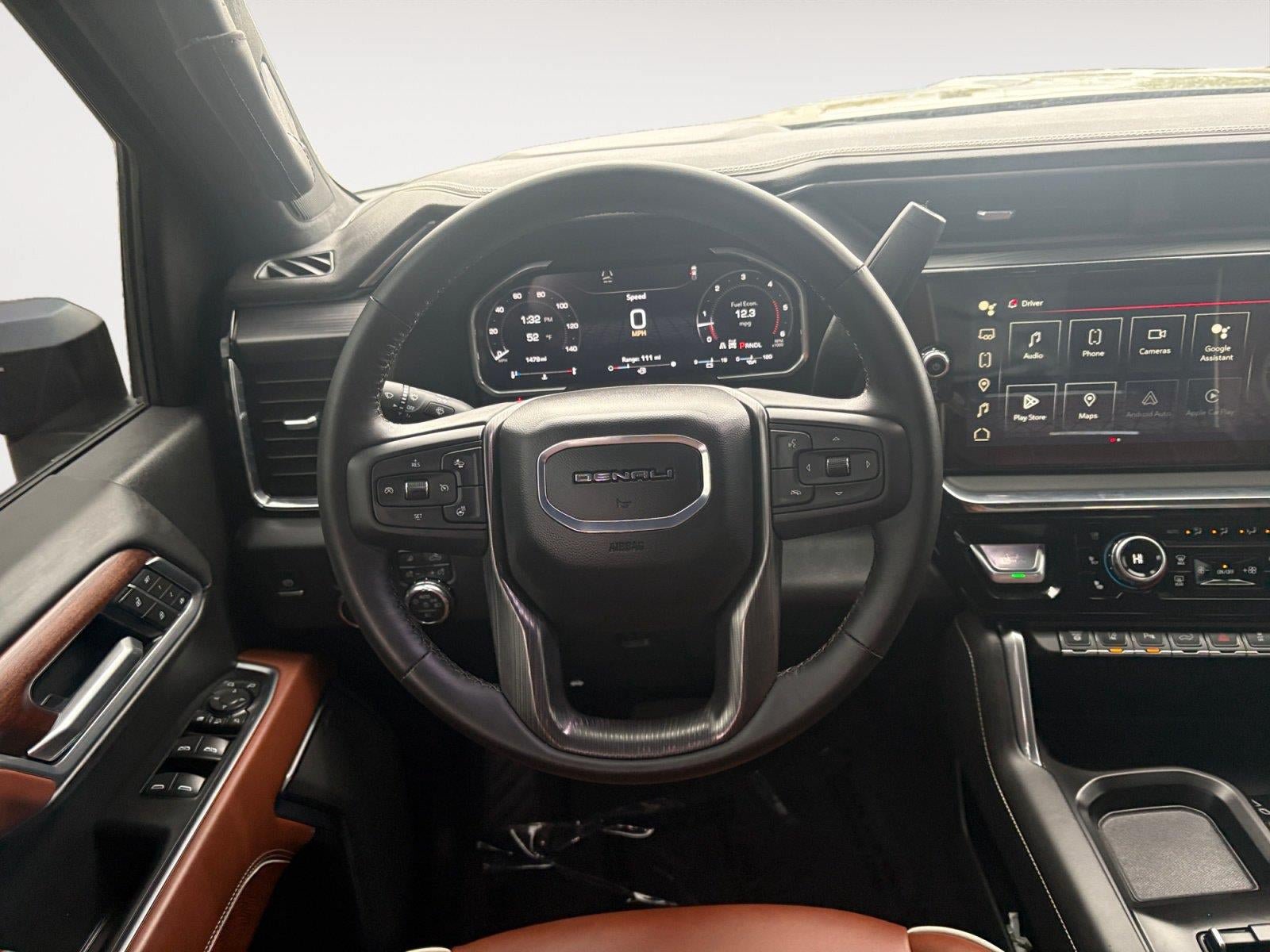 Used 2026 GMC Sierra 2500 Denali Ultimate w/ LPO, Black Badging Package AWD/4WD image 12