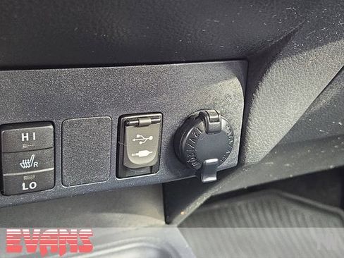 Used 2018 Toyota RAV4 Limited w/ Advanced Technology Package AWD/4WD image 12