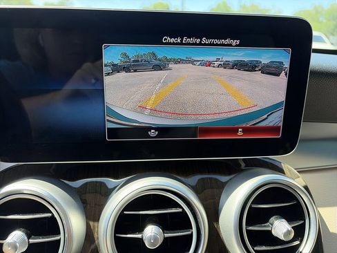 Used 2021 Mercedes-Benz C 300 Sedan image 23