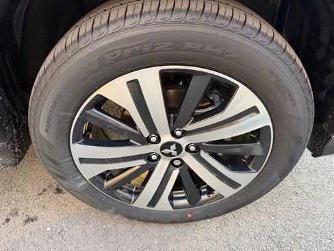 New 2025 Mitsubishi Outlander Sport ES image 9