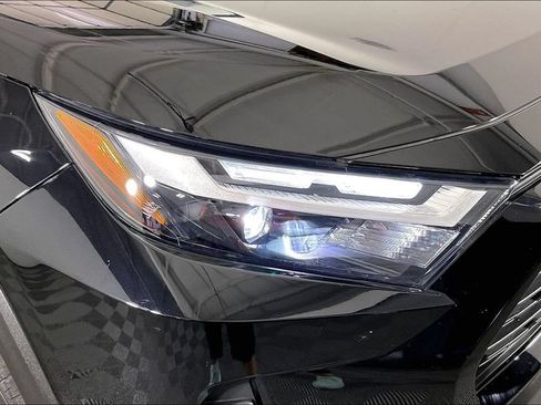 Used 2024 Toyota RAV4 XLE Premium FWD image 36
