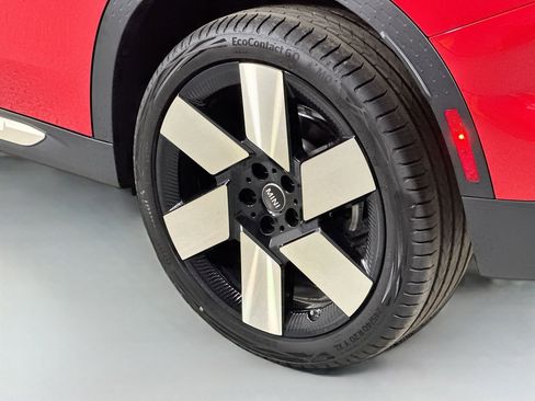 Certified 2025 MINI Cooper Countryman S image 29