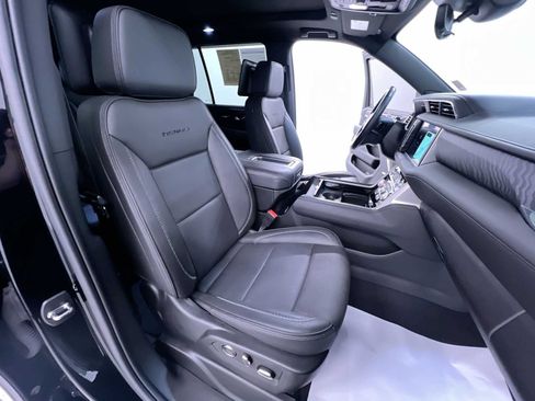 Used 2023 GMC Yukon Denali w/ Denali Reserve Package AWD/4WD image 36