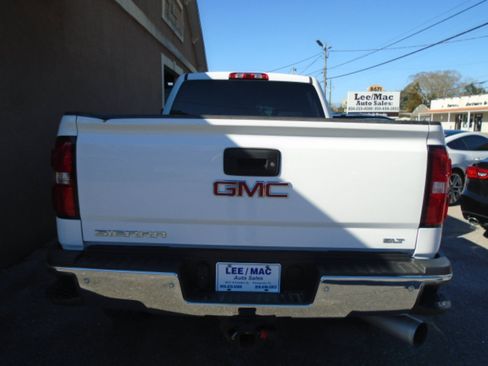 Used 2015 GMC Sierra 2500 SLT w/ Duramax Plus Package image 5