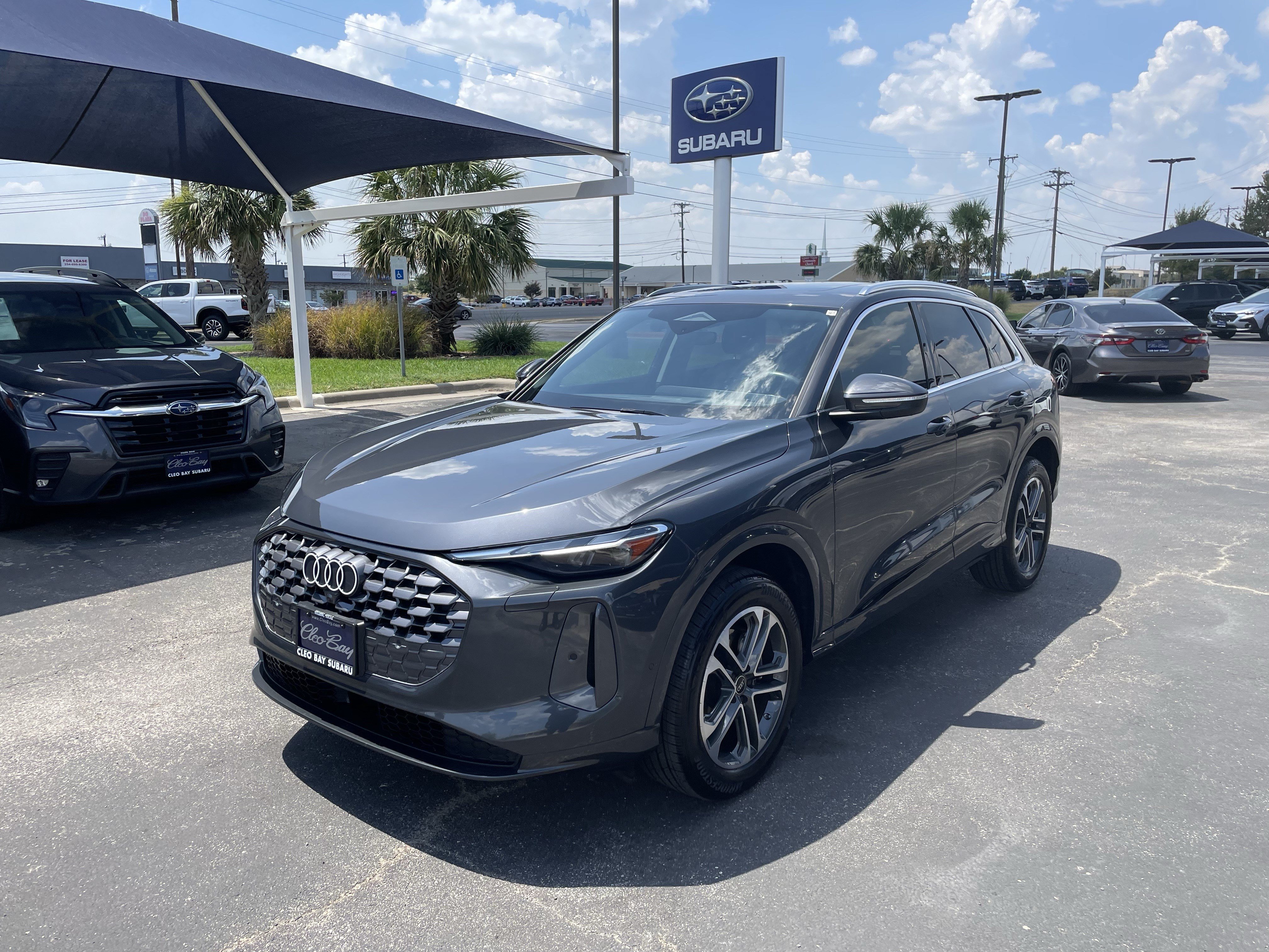 Used 2025 Audi Q5 Premium AWD/4WD image 3