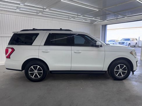 Used 2018 Ford Expedition XLT w/ Cargo Package image 4