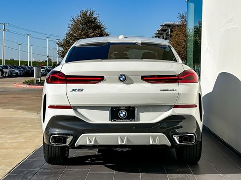 New 2026 BMW X6 xDrive40i w/ Premium Package image 6
