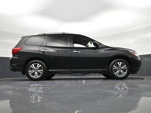 Used 2019 Nissan Pathfinder S FWD image 32