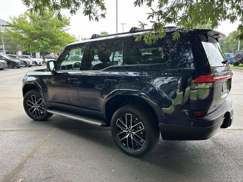 Used 2024 Lexus GX 550 w/ Accessory Package (Z1) AWD/4WD image 4