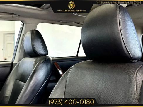 Used 2012 Toyota Highlander Limited image 10