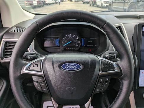 Used 2024 Ford Edge SEL w/ Convenience Package image 23