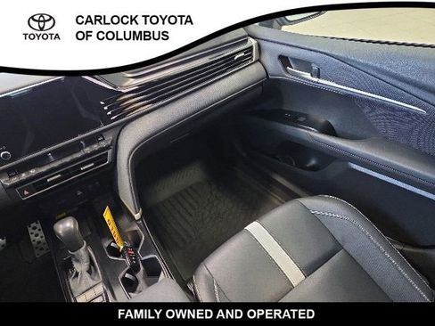 Used 2025 Toyota Camry SE w/ Convenience Package FWD image 18
