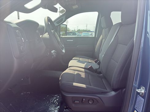 New 2026 Chevrolet Silverado 2500 Custom w/ Custom Convenience Package AWD/4WD image 9