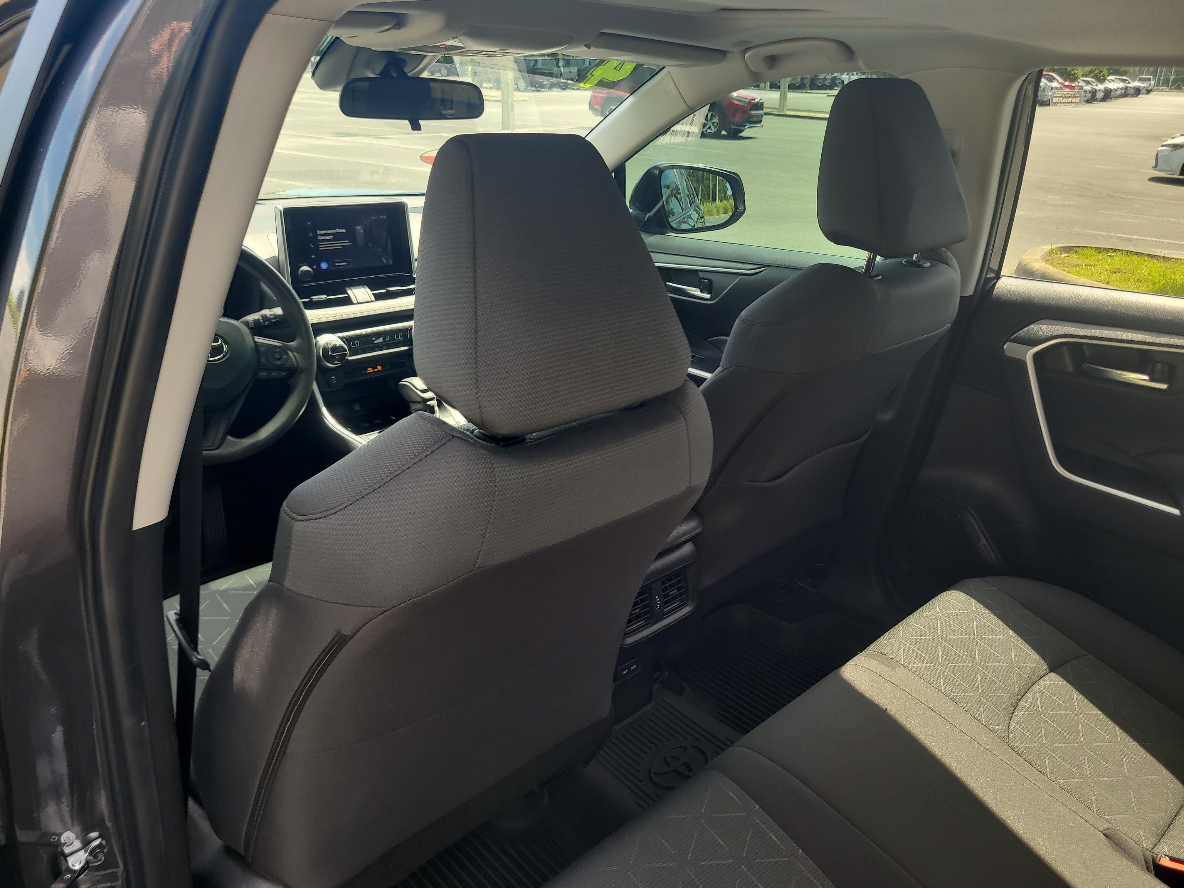 Certified 2024 Toyota RAV4 XLE w/ Convenience Package FWD image 14