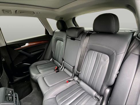 Used 2023 Audi Q5 2.0T Premium w/ Convenience Package AWD/4WD image 41