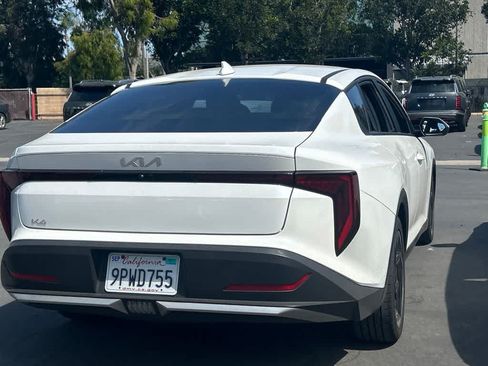 Used 2025 Kia K4 EX FWD image 3