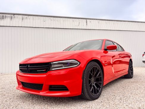 Used 2018 Dodge Charger R/T image 12