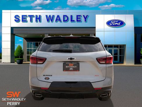 Used 2025 Chevrolet Blazer RS image 5