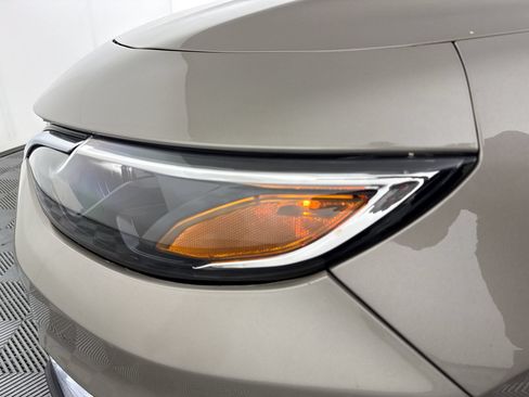 Used 2023 Chevrolet Malibu LT FWD image 11