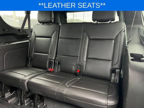 Used 2021 Chevrolet Suburban Z71 w/ Z71 Signature Package image 10
