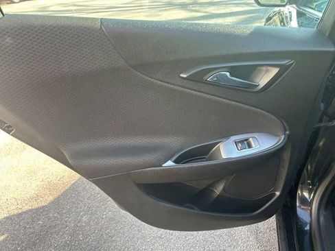 Used 2023 Chevrolet Malibu LT image 30
