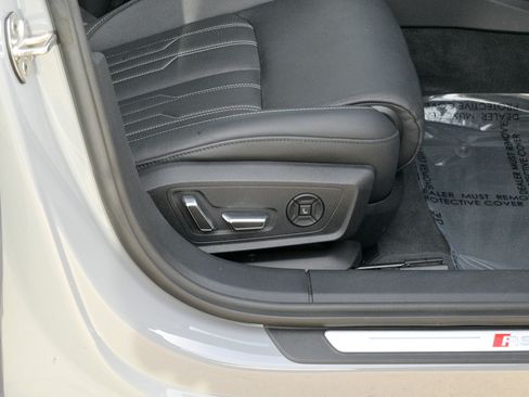 Used 2025 Audi RS 6 performance image 59