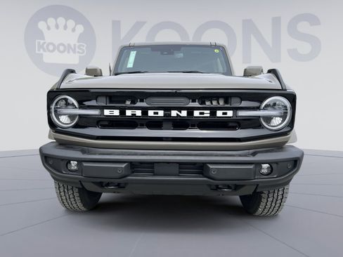 New 2025 Ford Bronco Outer Banks image 11