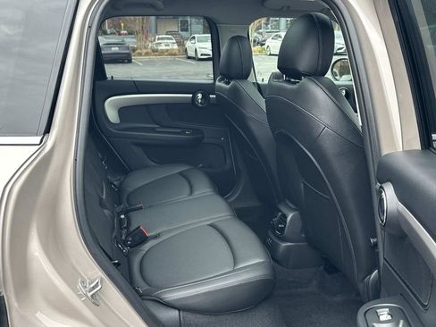 Used 2023 MINI Cooper Countryman SE w/ Storage Package image 12