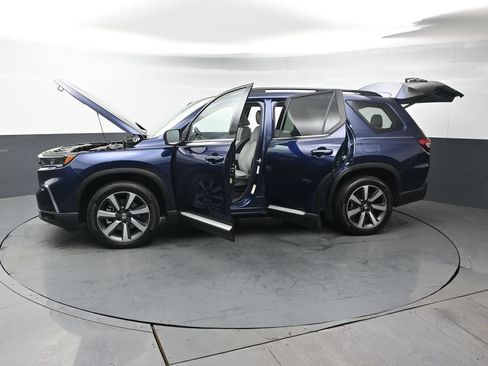 Certified 2024 Honda Pilot Touring image 48